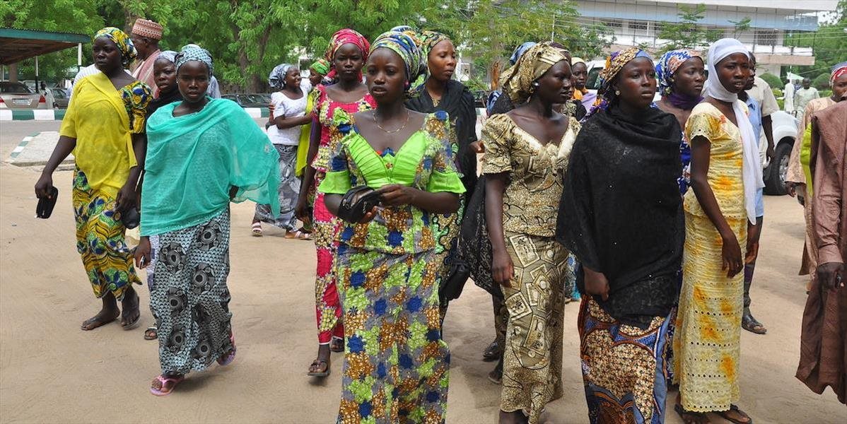 Nigérijskí vojaci zneužívajú ženy a dievčatá oslobodené od Boko Haram
