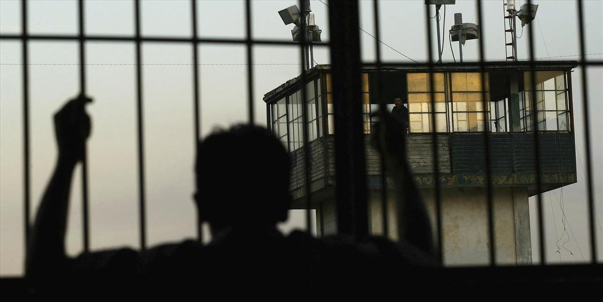 Prokuratúra: Mexická mafia riadi trestnú činnosť v losangeleských väzniciach