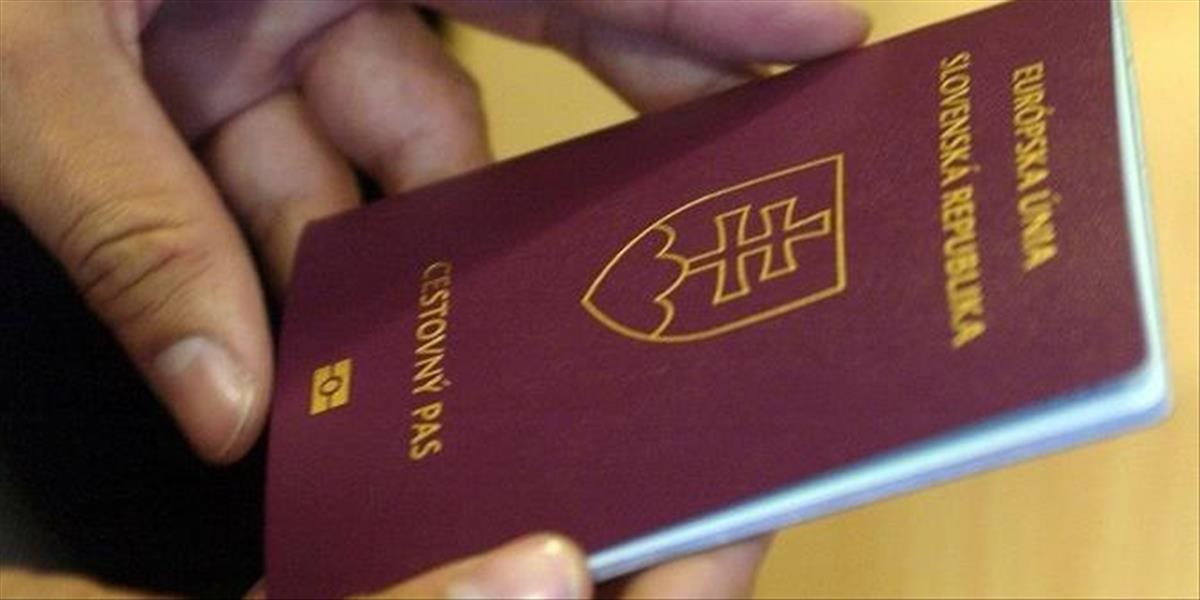 O vrátenie slovenského pasu požiadalo 586 ľudí, získalo ho zatiaľ 468