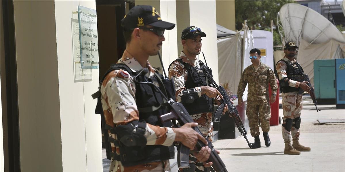 Pakistanskí a afganskí vojenskí predstavitelia prehlbujú úsilie o mier v regióne