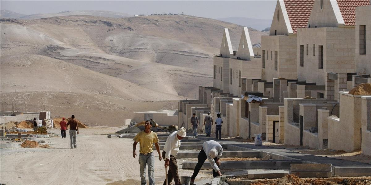 Izraelské banky profitujú z budovania židovských osád v Predjordánsku