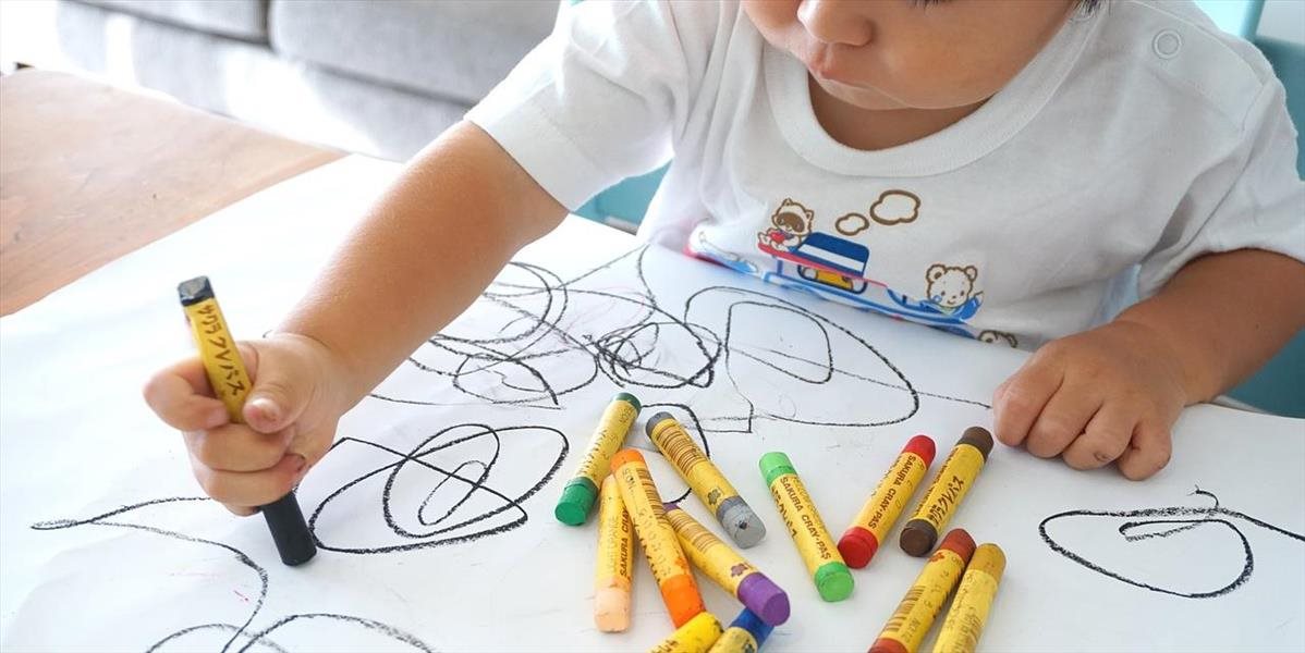 FOTO + VIDEO Keď sa deti stanú dizajnérmi: Žena si chcela zachovať kresby svojej dcéry a vymyslela toto!