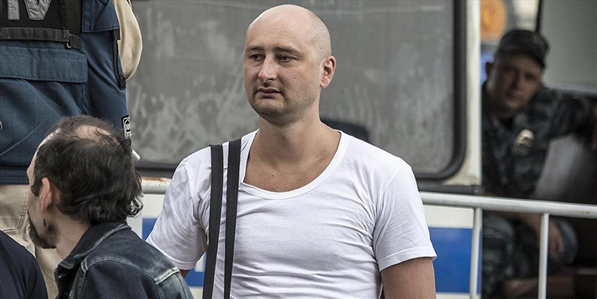 Novinár Babčenko žije, vystúpil na tlačovej konferencii