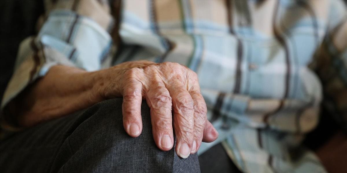 VIDEO Najstarší muž sveta chce v 114 rokoch skoncovať so svojím zlozvykom
