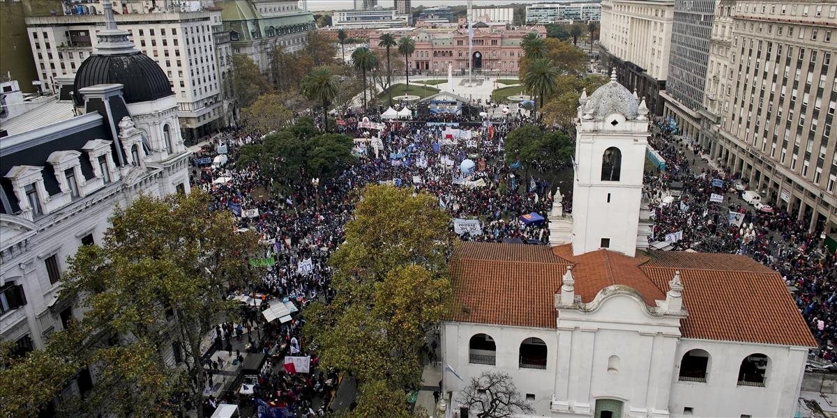 V Buenos Aires vrcholila nová vlna protivládnych protestov