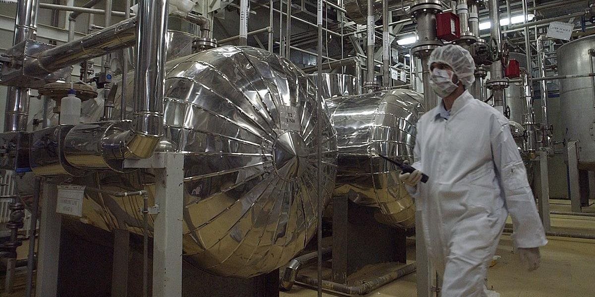 Irán chce začať zvyšovať svoje kapacity na obohacovanie uránu