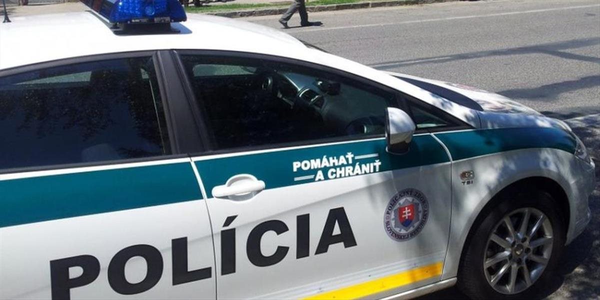 Polícia našla v obci Paňa zavraždenú 66-ročnú ženu
