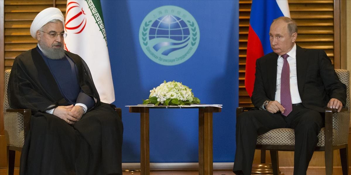 Iránsky prezident Rúhání chce s Putinom diskutovať aj o jadrovej dohode