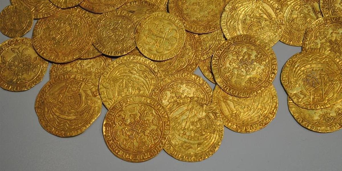 Robotníci pri demolácii budovy objavili 600 zlatých mincí