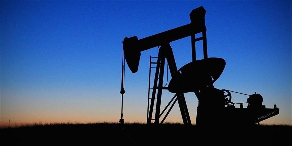 Ceny ropy v stredu klesli
