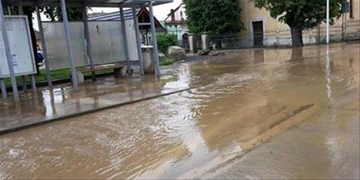AKTUALIZOVANÉ VIDEO Bystrany a Spišské Vlachy vyhlásili po prietrži 3. stupeň povodňovej aktivity: Na viacerých miestach Slovenska treba rátať s povodňami
