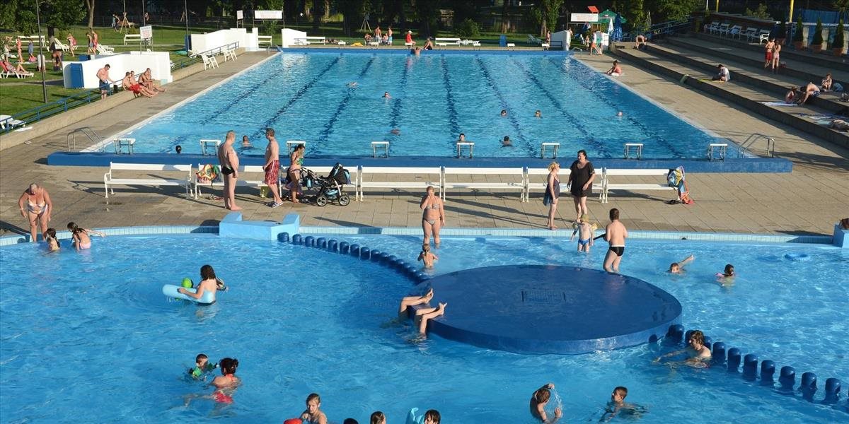 Košické kúpalisko Rumanova privíta návštevníkov s novým nerezovým bazénom