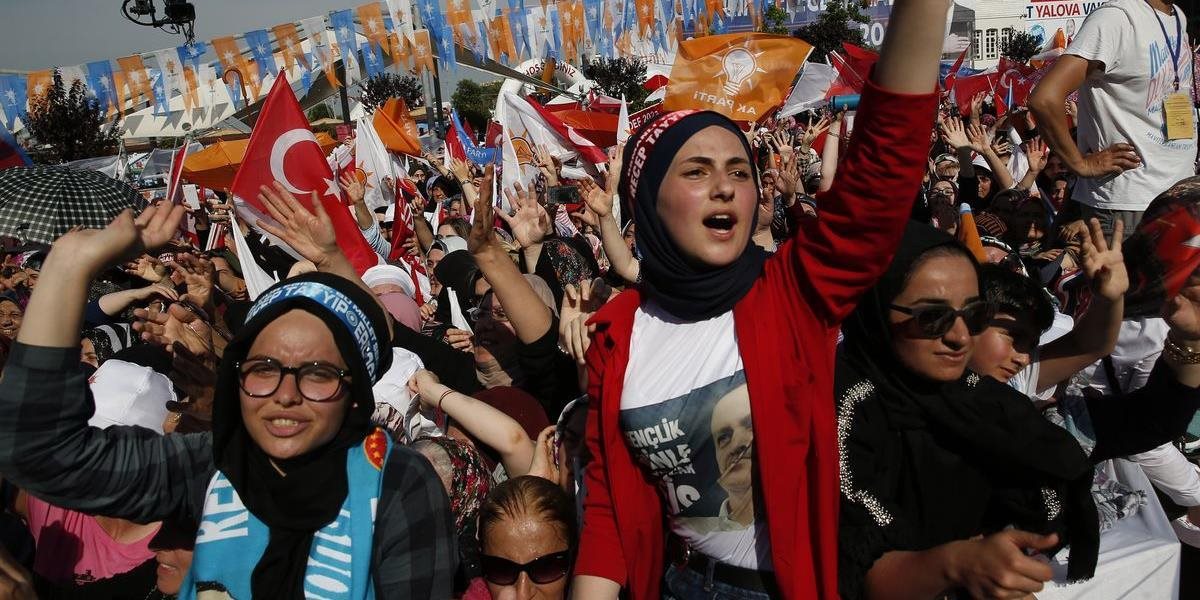 Predvolebné násilnosti na juhu Turecka si vyžiadali štyri obete