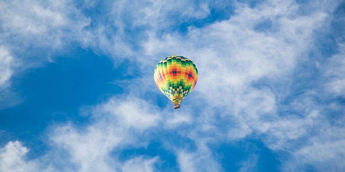 Šesť zranených po páde balóna z 10 metrovej výšky