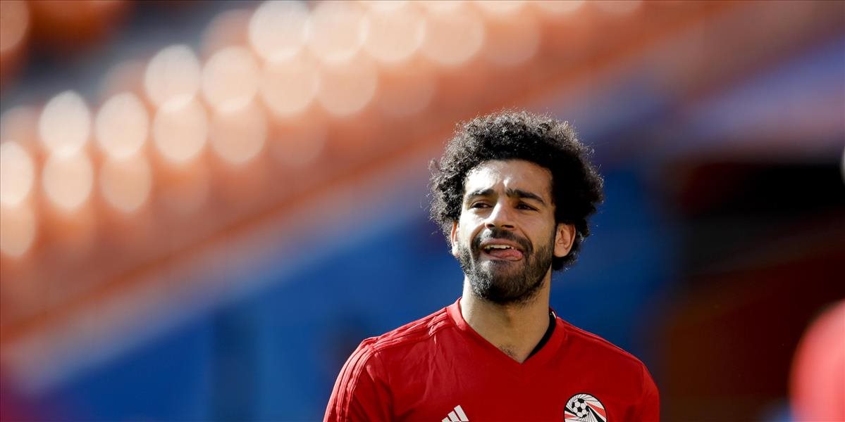 Salah dostal na 26. narodeniny obrovskú tortu aj informáciu, že bude hrať
