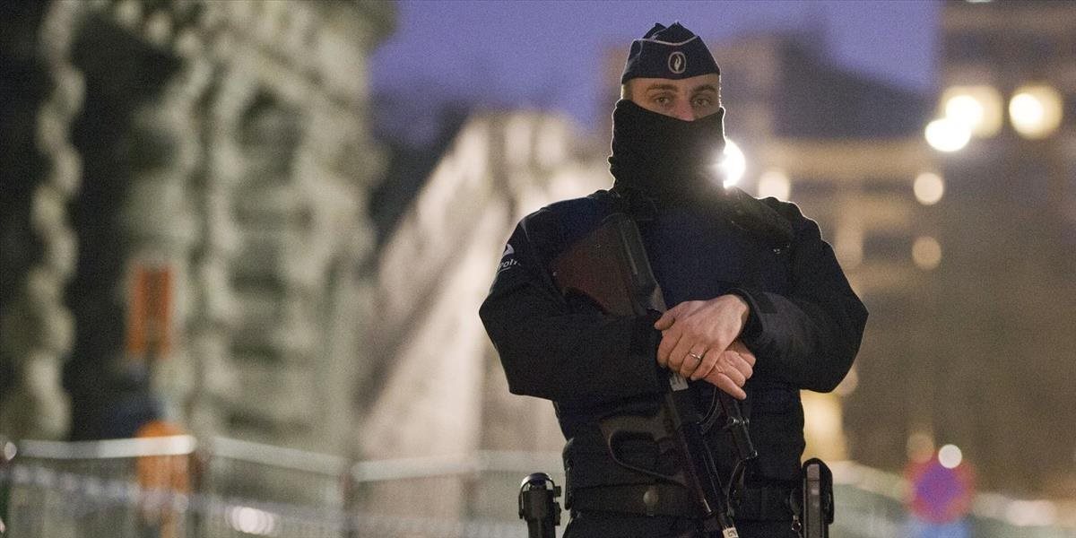 Mladá žena, ktorá vo Francúzsku útočila nožom, nebola sledovaná tajnými službami