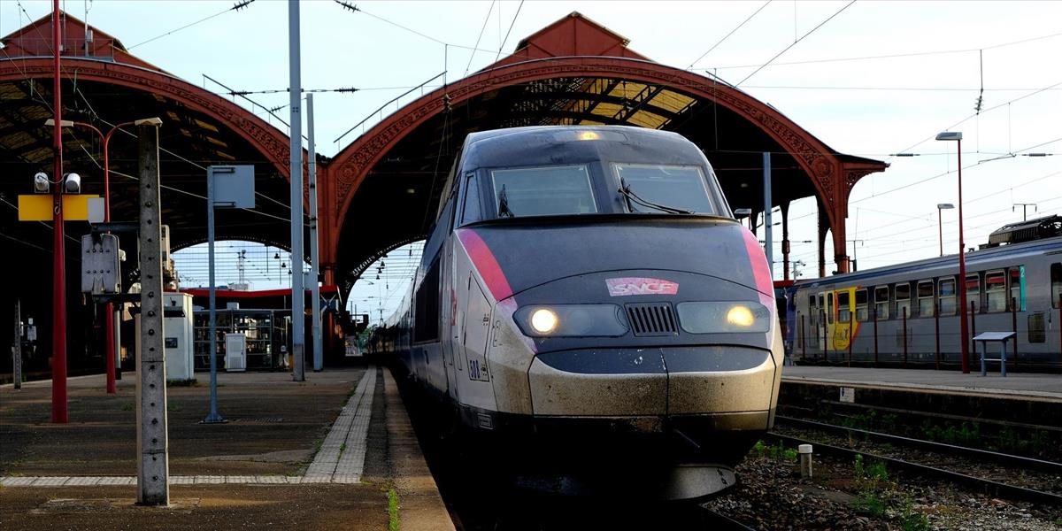 V parížskom vlaku sa narodilo dieťa, do 25 rokov bude môcť jazdiť zadarmo