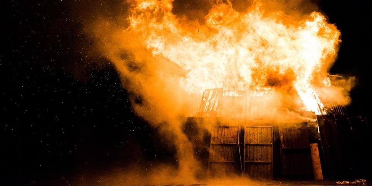 Požiar drevárskej výroby a autoservisu spôsobil škodu 2,5 milióna eur