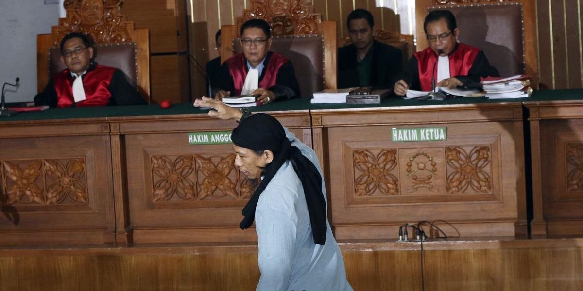 Radikálneho klerika Amana Abdurrahmana odsúdili v Indonézii na smrť