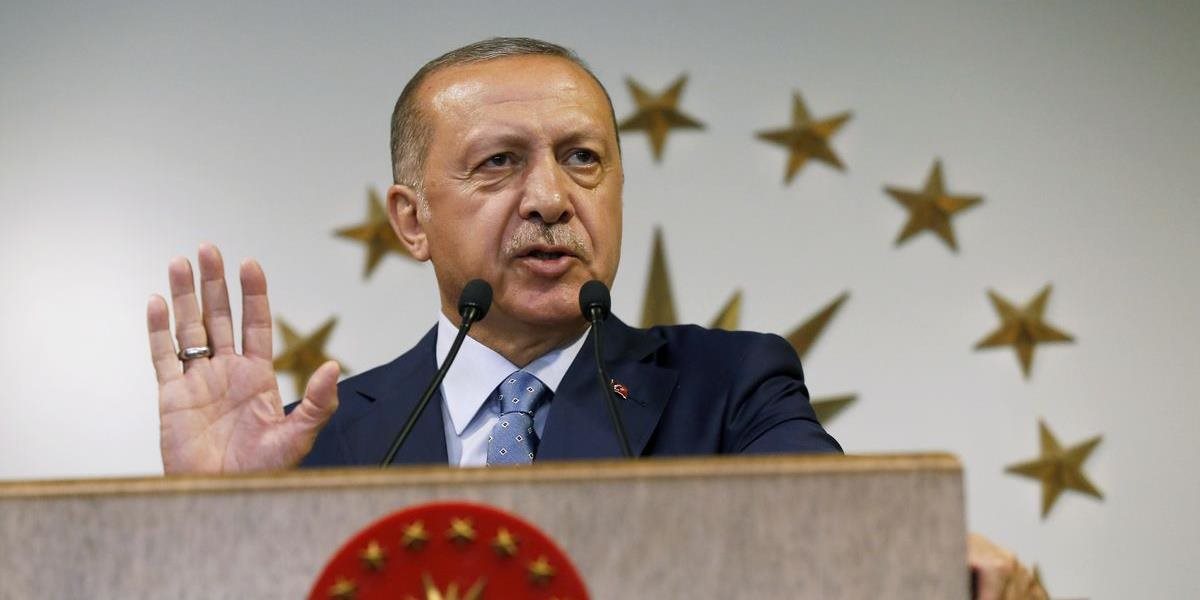 Volebná komisia v Turecku vyhlásila Erdogana za víťaza prezidentských volieb