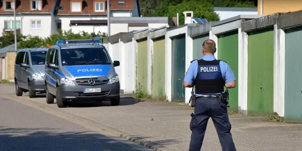 VIDEO V byte v bavorskom meste našli tri mŕtve deti a ženu a ťažko zraneného muža pred domom