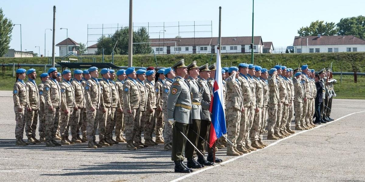 Slovensko potvrdí záväzok zvýšiť obranné výdavky na 2 percentá HDP
