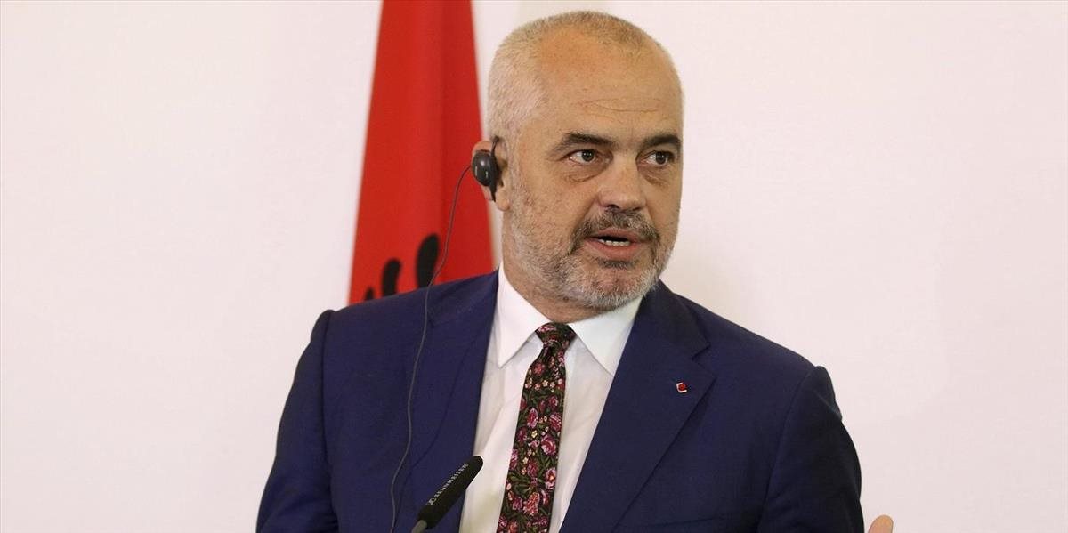 Albánsko zamietlo návrh o zriadení centier pre migrantov na svojom území