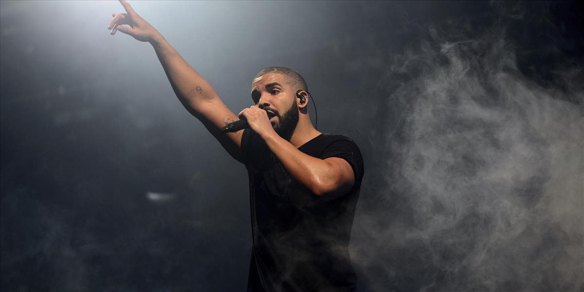 Drake na novom albume potvrdil, že má syna