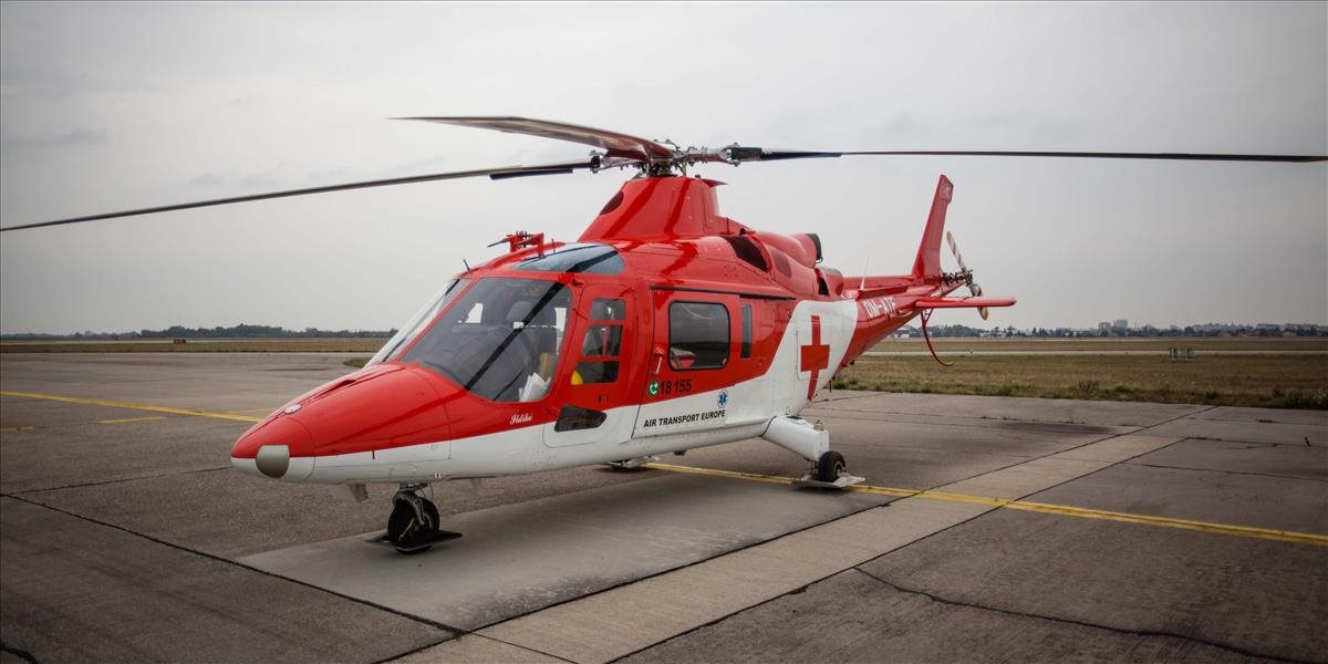 Záchranársky vrtuľník letel na pomoc mužovi s infarktom