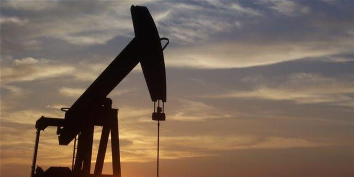 Rusko po vyše roku zvýšilo ťažbu ropy nad 11 mil. barelov denne