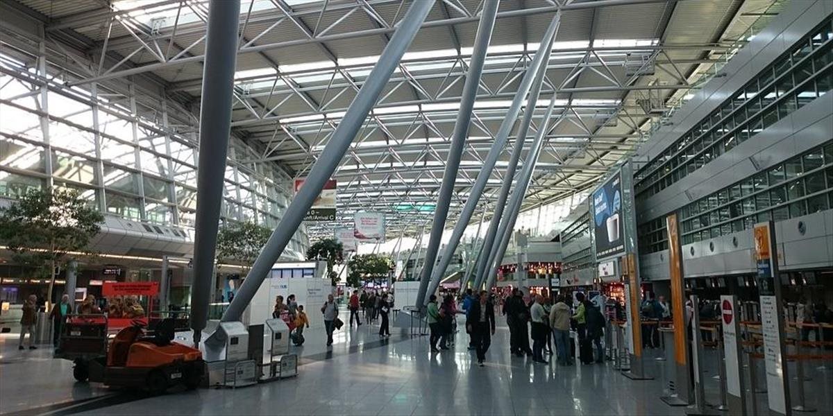 Na letisku v Düsseldorfe zaútočil muž na strážnika nožom