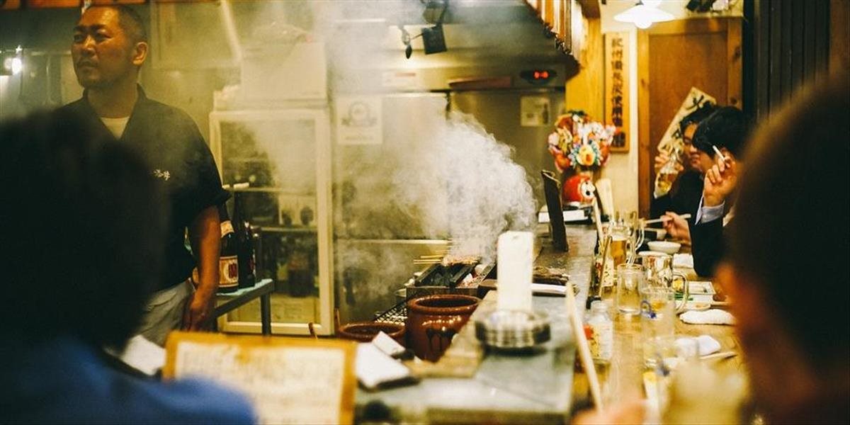 Žena odhryzla majiteľovi čínskej reštaurácie časť ucha