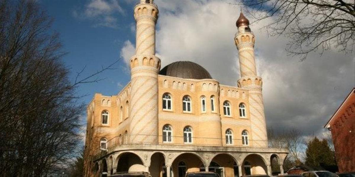 Rodičia v Nemecku nepustili syna na školský výlet do mešity. Dostali pokutu!