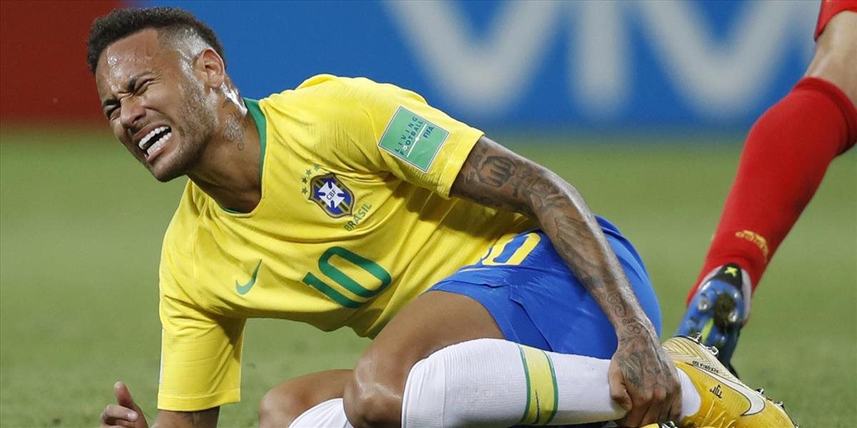 MS2018: Rozhodca Pavlík: Neymara by som už riešil kartami