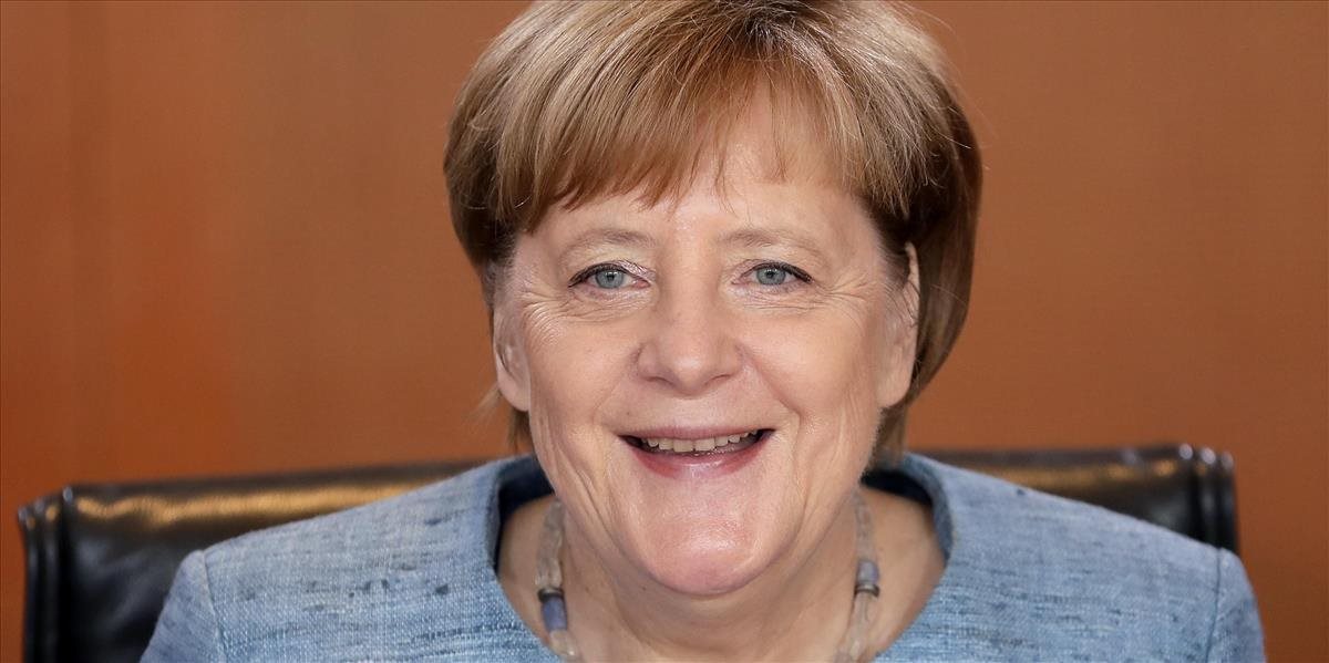 Merkelová pred samitom NATO zdôraznila záväzok Nemecka zvýšiť výdavky na obranu