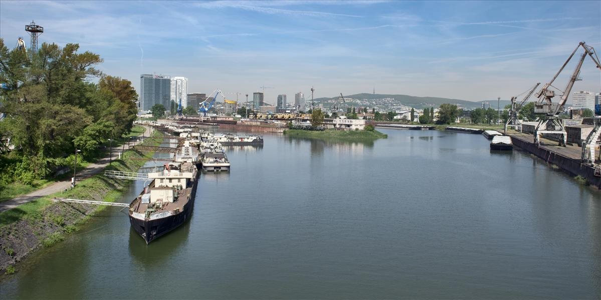 Verejné prístavy chcú nový systém kontroly v prístavoch v Bratislave a v Komárne