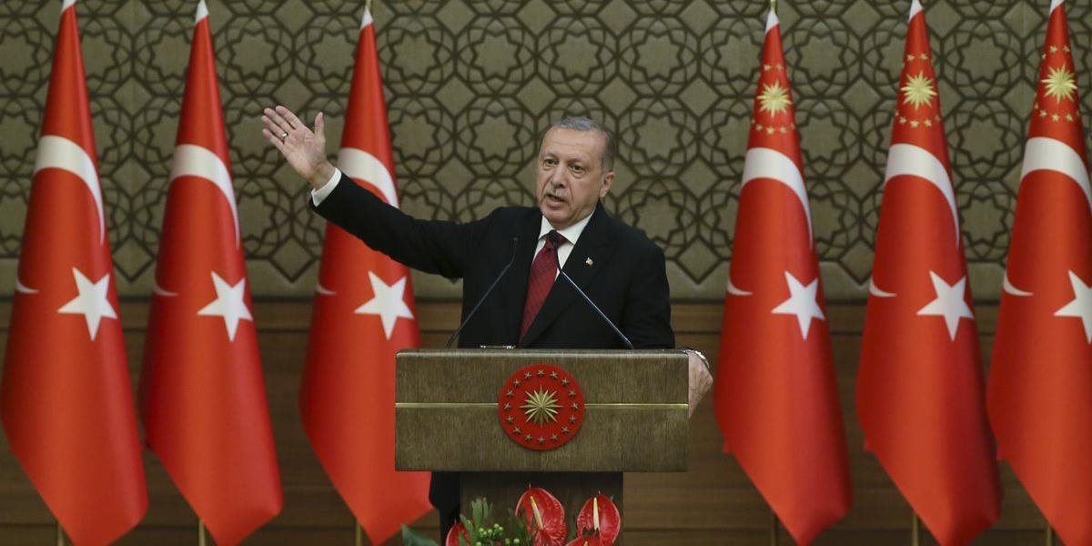 Recep Tayyip Erdogan vymenoval za ministra financií svojho zaťa