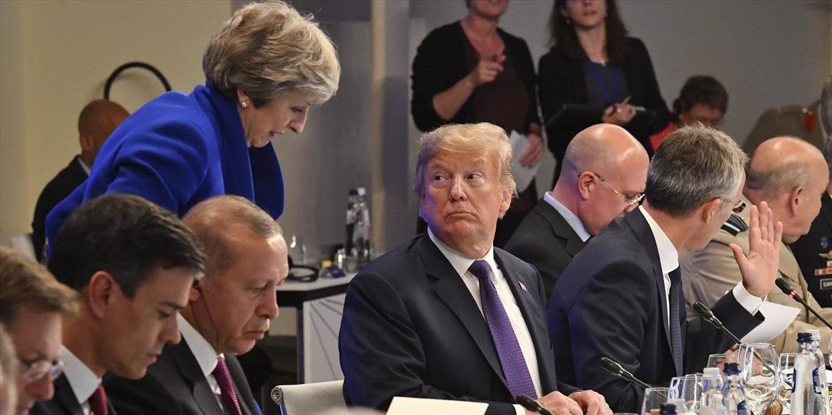 Trump pohrozil NATO, že USA pôjdu v otázkach obrany svojou cestou