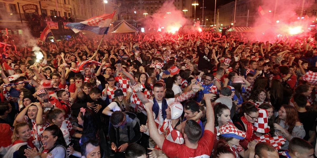 VIDEO Chorváti oslavovali postup celú noc. Premiér a ministri prišli na zasadanie vlády v dresoch