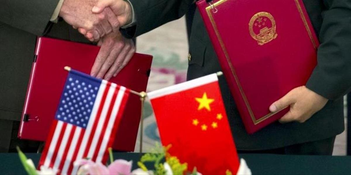 Peking vyzval americké firmy v Číne, aby zalobovali v USA proti obchodnej vojne