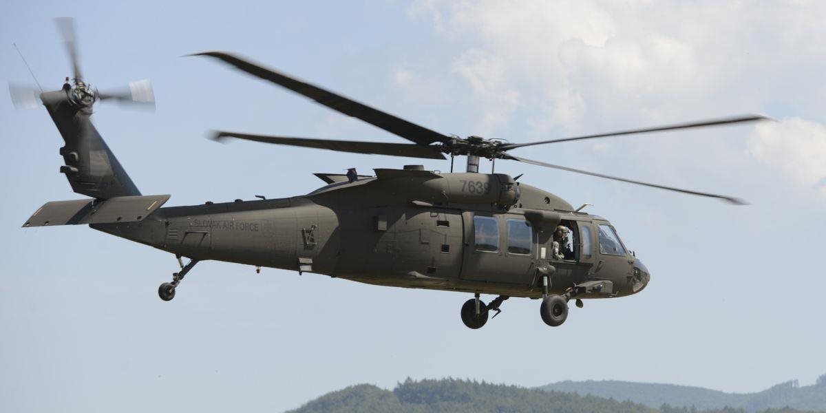 Do výzbroje armády pribudli ďalšie dva vrtuľníky UH-60M Black Hawk