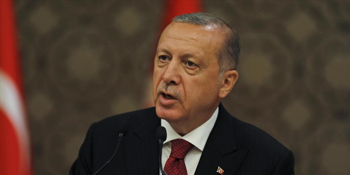 Erdogan podpísal nové dekréty posilňujúce prezidentský systém