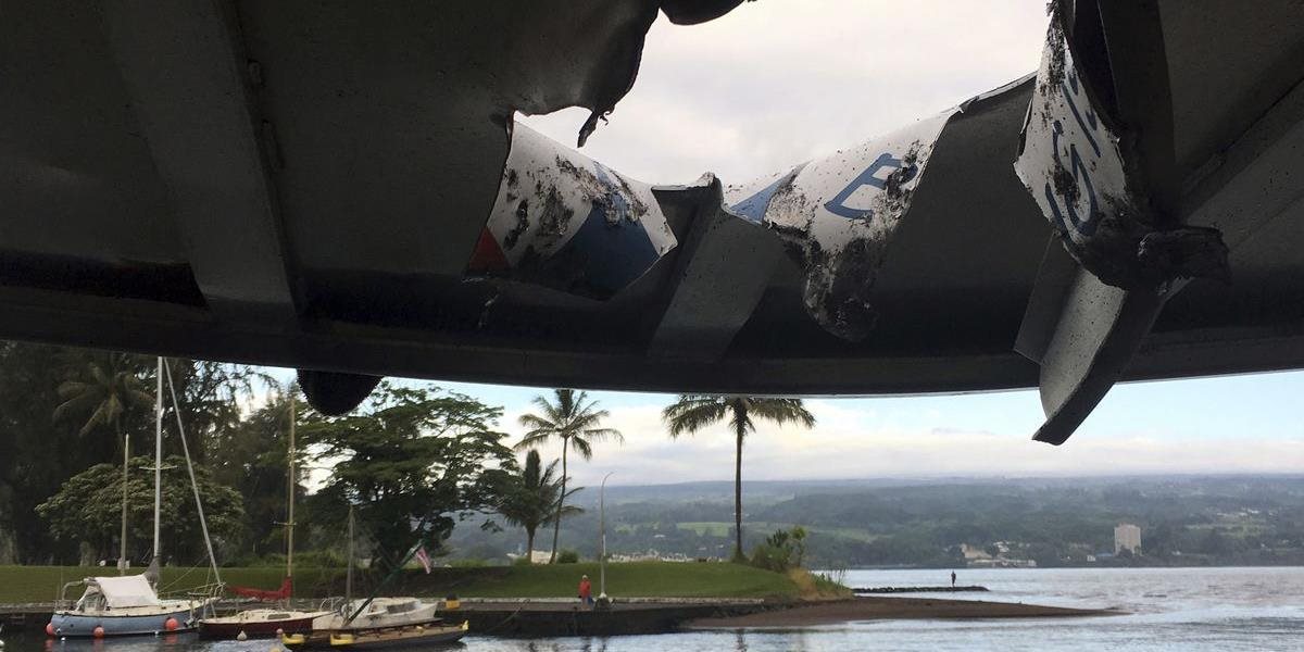 Pri vytrysknutí lávy na Havaji sa zranilo najmenej 23 ľudí
