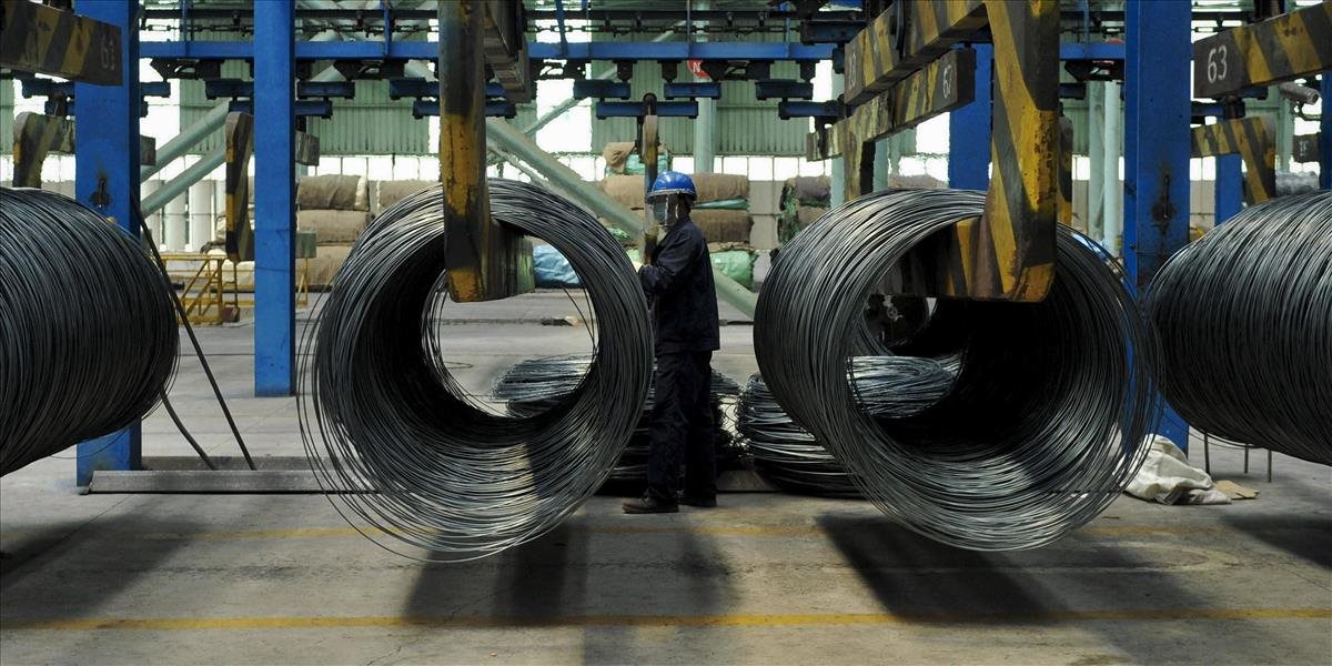 EÚ uplatní 25-percentné clá, aby predišla nadmernému dovozu ocele