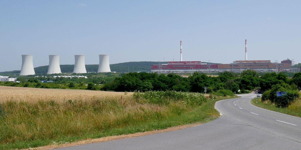 Akcionári Slovenských elektrární schválili 700-miliónový úver na dostavbu Mochoviec