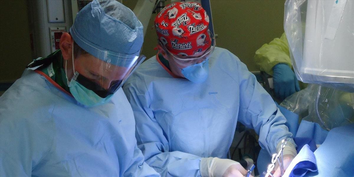 Lekári z Ruska pomôžu Srbsku