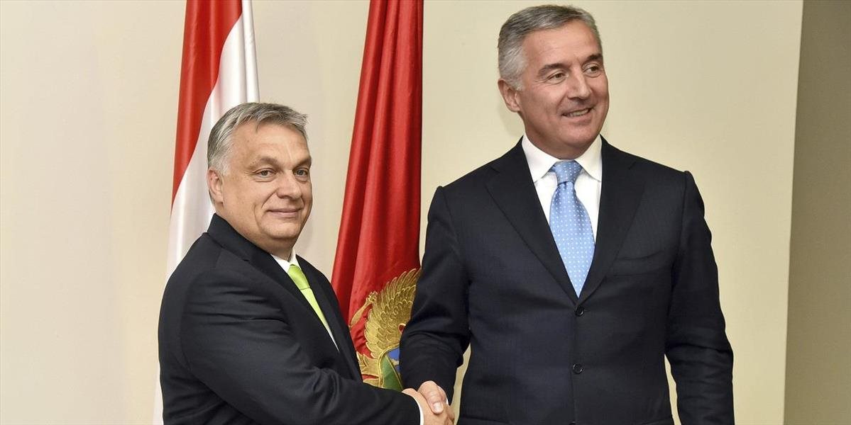 Orbán v Čiernej Hore: Balkánsku migračnú trasu treba udržať zatvorenú