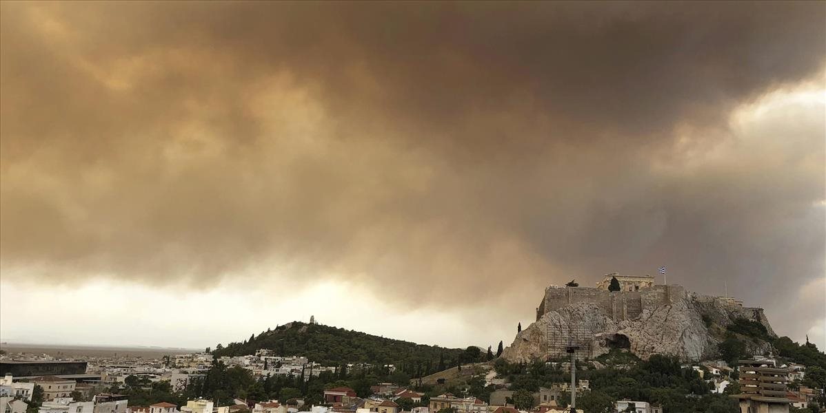 Putin ponúkol Grécku pomoc s lesnými požiarmi