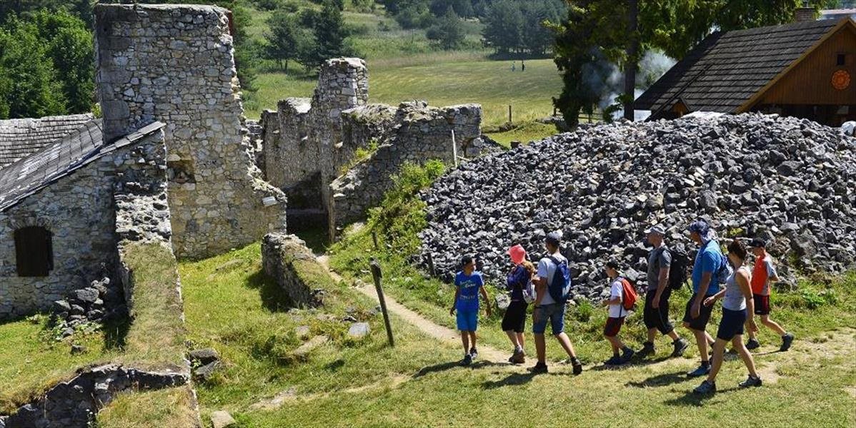 Skupina deviatich izraelských turistov zablúdila v Slovenskom raji na Kláštorisku