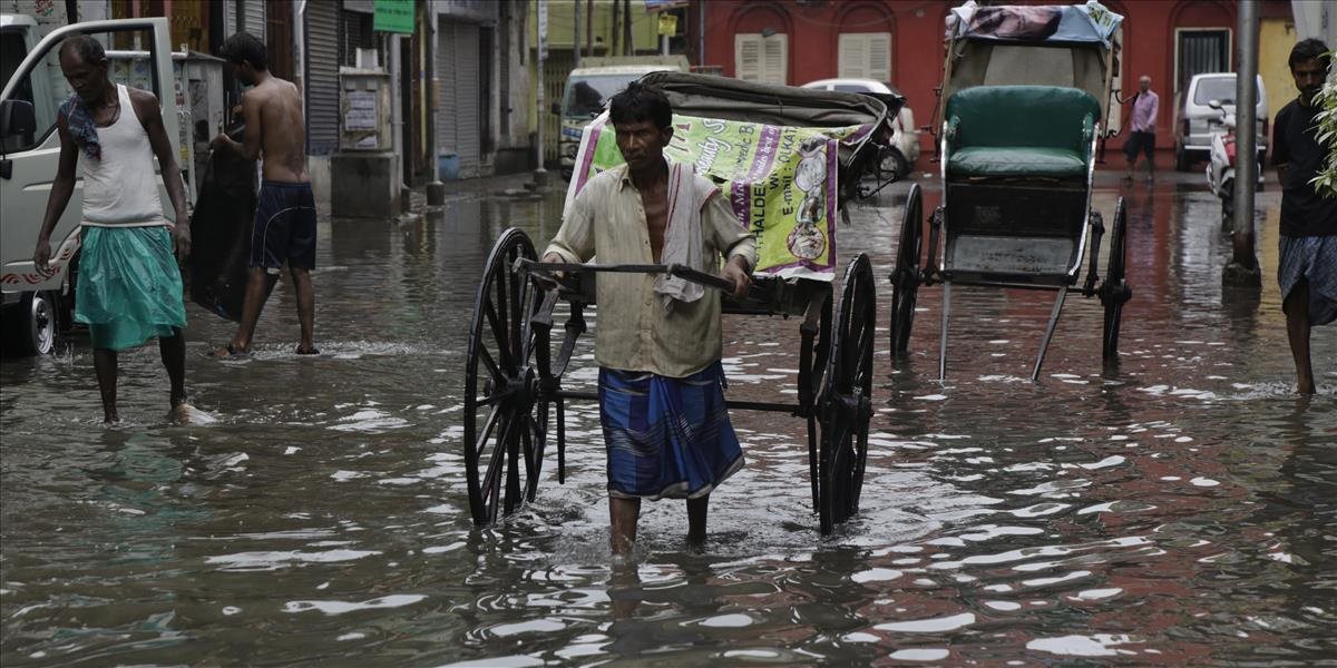 Monzúnový dážď na severe Indie zabil už temer 40 ľudí a ničí historické pamiatky